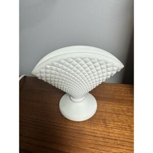 Vintage Westmoreland Hobnail Pattern Diamond Point White Milk Glass Fan Vase 5"